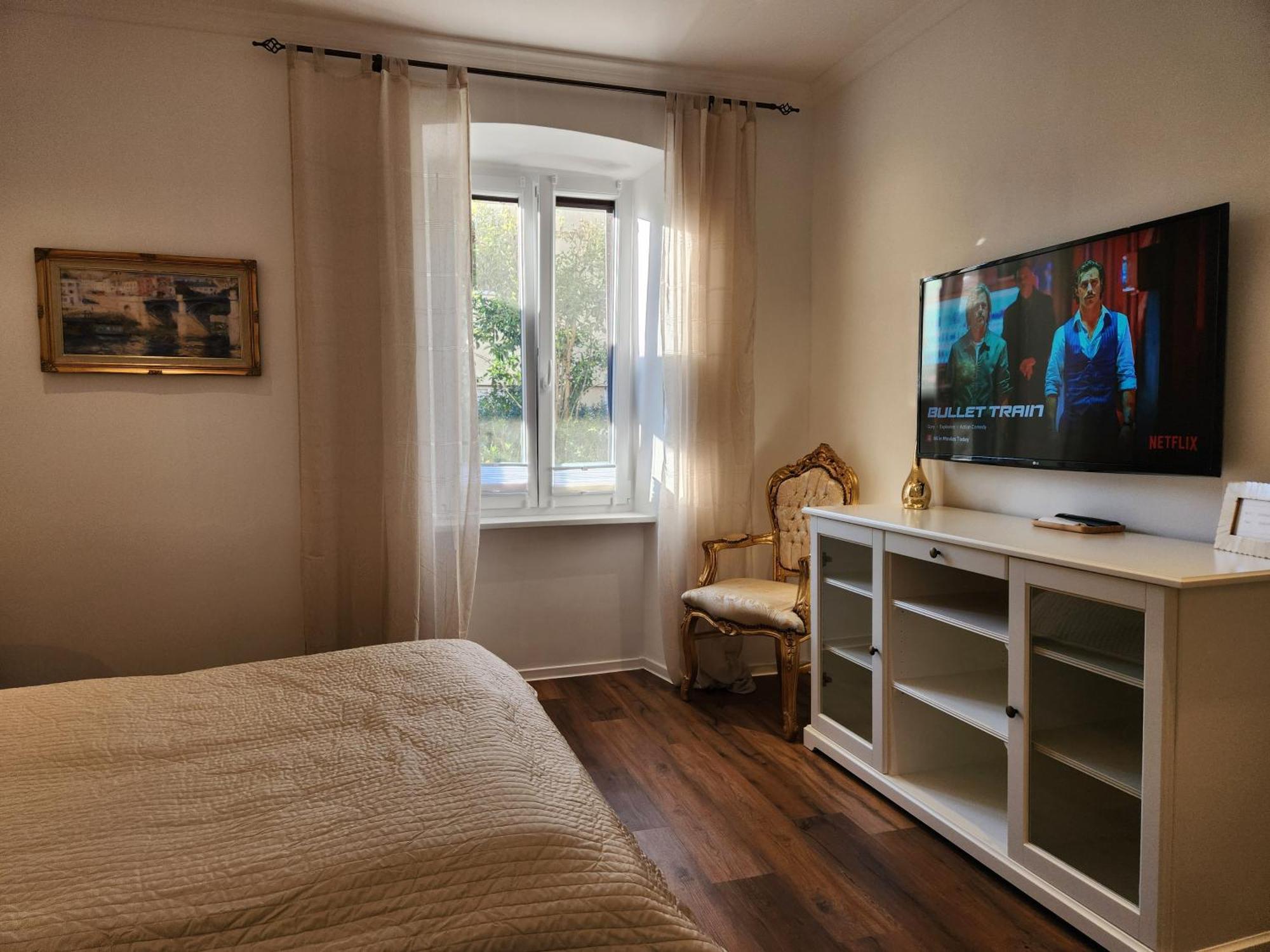 Marina - Free Parking Apartment *
